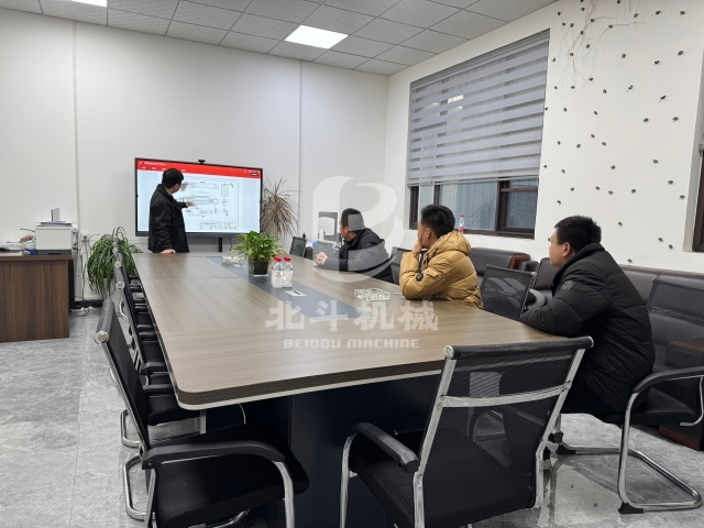 客戶(hù)實(shí)地驗(yàn)連續(xù)炭化爐,性能獲贊推進(jìn)合作